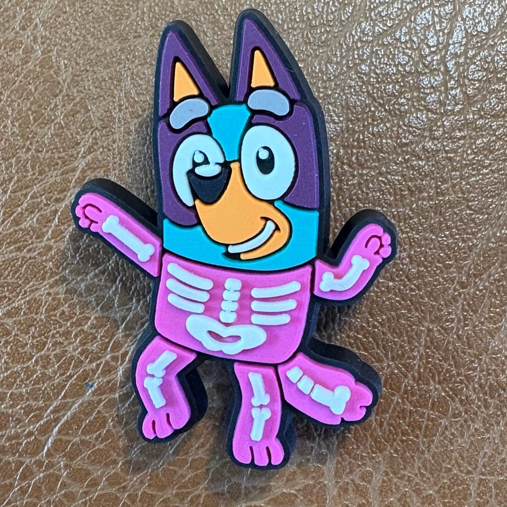 Bluey As A Skeleton Halloween Croc Charm - Picture 3 of 4